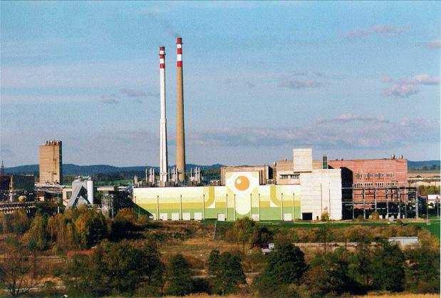 Obr. 5.1 Stanice likvidace kyselých roztoků SLKR I zahrnuje tři odpařovací kolony a stupně krystalizace a rekrystalizace kamence.