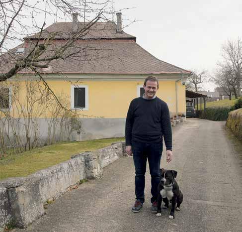 8 ROZHOVOR Jsem spokojený všude P. Mgr. Stefan Michal Wojdyła s námi na faře v Praskolesích mluvil o pastoraci zdola. Jak daleko je váš život od obrazu venkovského faráře z některých románů 19.