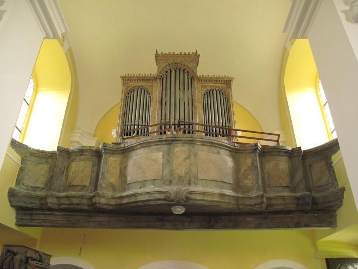 Bartoloměje, interiér, pohled k empoře.