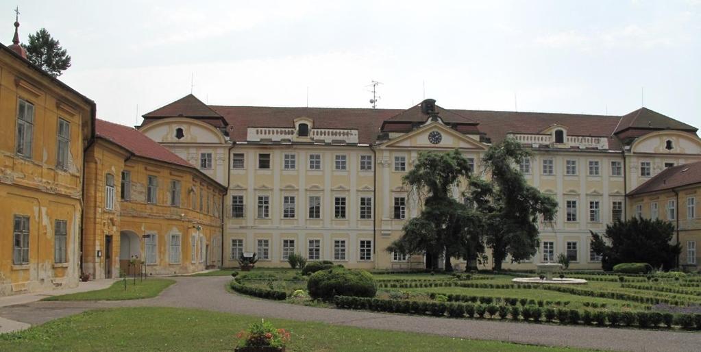 88. Velký Šenov, farní budova.
