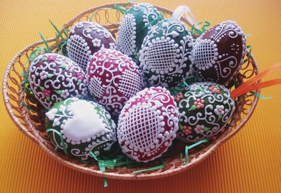 Babiččiny jarní a velikonoční dobroty Velikonoce řecky πάσχα, hebrejsky pesach jsou dnes nejvýznamnějším křesťanským svátkem, oslavou zmrtvýchvstání Ježíše Krista.