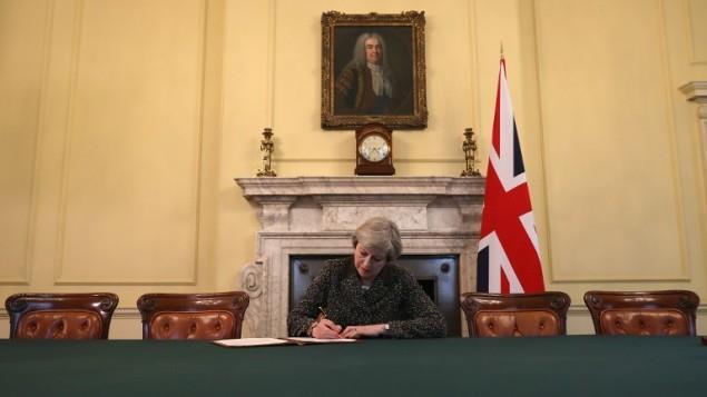 1 7 Priority britské vlády UK nebude členem vnitřního trhu EU (tj.