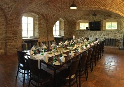 Asten hotels Vítejte v Bellevue hotelu Karlov a v Restauraci Na Karlově Rádi Vám