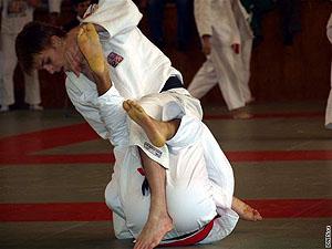 Karel Musil (idnes.cz) Musel jsi někdy použít judo i v sebeobraně? Zatím naštěstí ne. Hodily se ti někdy medické vědomosti ve sportu? Určitě se mi hodily.