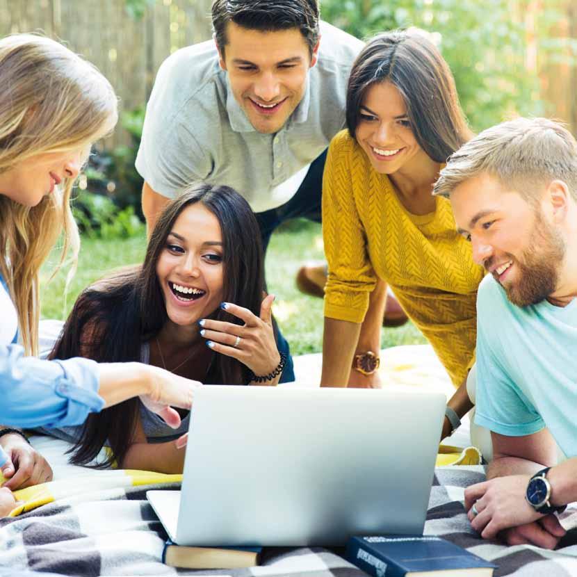Krok za krokem do Anglie 3. Poradíme s možnostmi financování školného 1. Dohodni si s námi schůzku, kde probereme všechny T vé možnosti 6. Podáme přihlášku až na 3 partnerské univerzity ZDARMA 2.