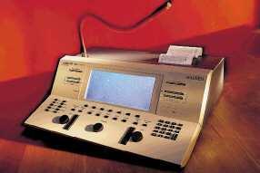 2 přístroje pro měření sluchové vady Audiometry: Orbiter 922, verze 2: je plně digitální dvoukanálový klinický audiometr DSP