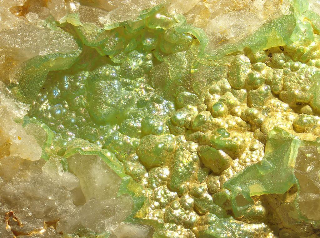 Bull. mineral.-petrolog. Odd. Nár. Muz. (Praha) 24, 1, 2016. ISSN 1211-0329 (print); 1804-6495 (online) 121 likovanými údaji pro tuto minerální fázi (tab. 3).