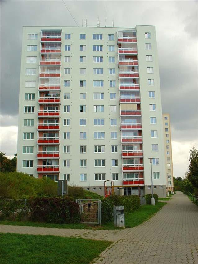 Příklady Fondu úspor MČ Brno Nový Lískovec bytový sektor komplexní renovace panelových domů v