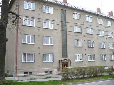 NEMOVITOST: Adresa nemovitosti: Katastrální údaje: Odhad obvyklé ceny nemovitosti číslo 5740-65/2017 6 Bytová jednotka - byt bytová jednotka 1607/1 Kijevská č.p.