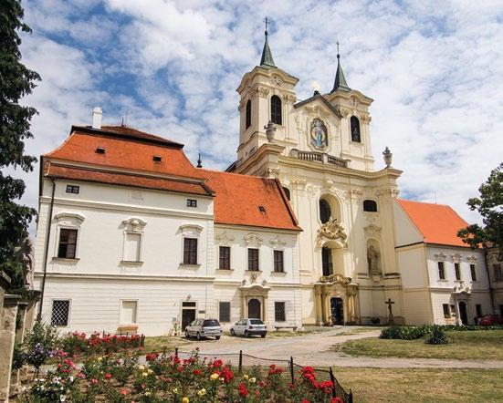 Dyjí Nový hrádek Lednice Lednicko - valtický areál Valtice Pohansko Nejnavštěvovanější turistické lokality Klášter Rajhrad 360 000 Počet návštěvníků za rok 12 300 000 240 000 180 000