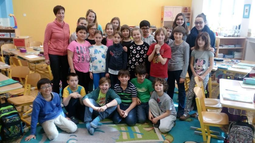 Pedagogická stáž francouzských studentek na naší škole Na základě dobrých vztahů a předešlé spolupráce navštívil na jaře naši školu projektový manažer pro vzdělávání pražského Francouzského institutu