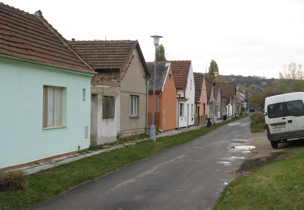 Residenční brownfield revitalizovaný za pochodu (bývalá dělnická