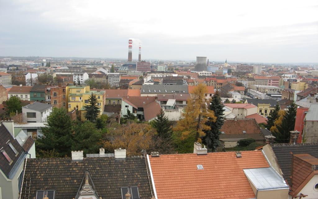 Kombinace průmyslových, residenčních, dopravních a dalších typů brownfields
