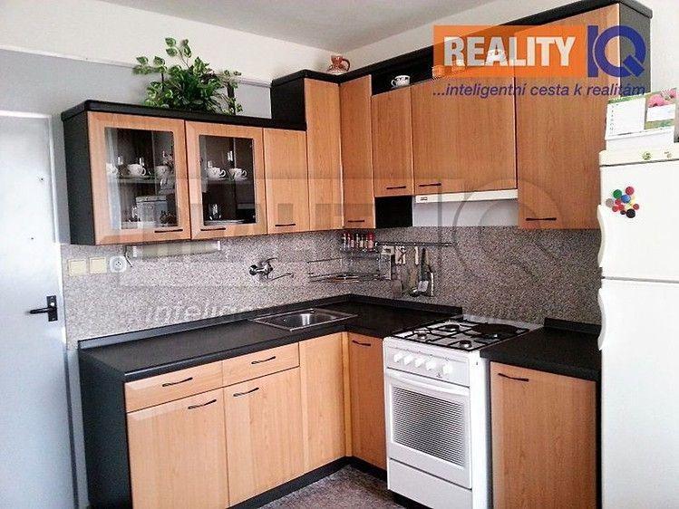 Prodej bytu 3+1 55 m2 Nabízíme Vám prodej bytové jednotky o dispozici 3+1 s lodžií, v osobním vlastnictví.