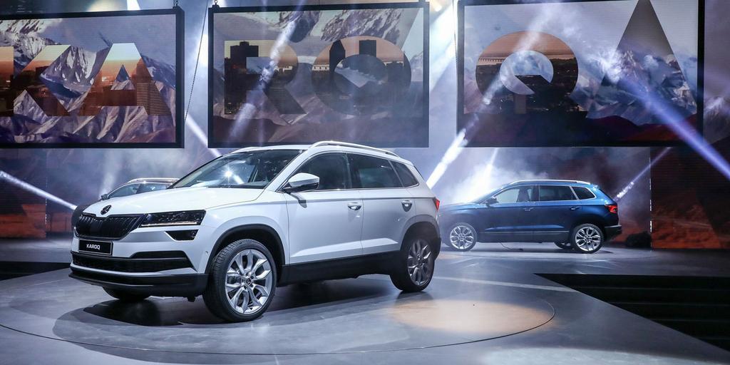 ŠKODA KAROQ: tajemství odhalena! Dlouhá cesta nového modelu ŠKODA napříč Evropou vyvrcholila ve čtvrtek večer v moderním výstavním sále Artipelag ve švédském Stockholmu.