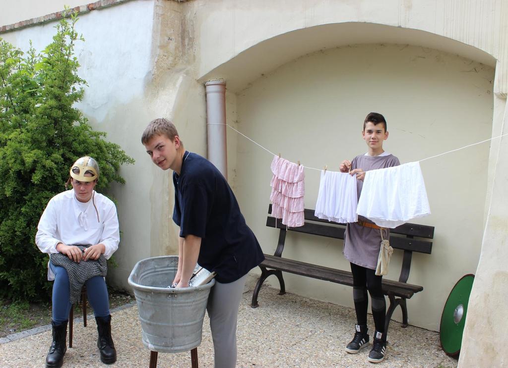 1. Muži