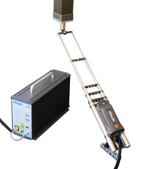 4: Laser tracer mechanical tracking řez (5) Hélio-neonová jednotka laseru se nachází v externím kontrolním boxu a paprsek je předáván do laser traceru pomocí optických vláken.