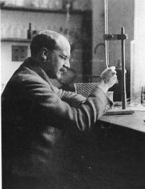 atmosféry, přítomnosti UV záření a výbojů v prvotní atmosféře 1953 S. L. Miller a H. Urey (Univ.