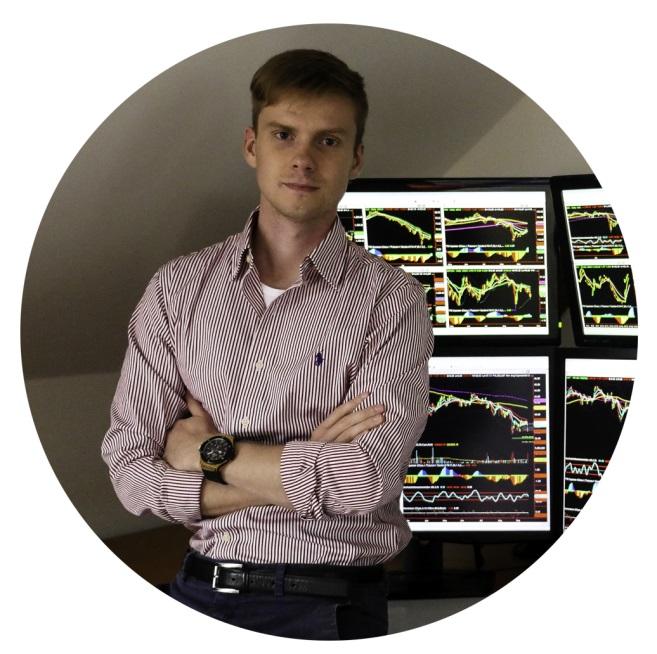 O autorovi Dominik Kovařík je full-time trader a investor. Tradingem se zabývá od roku 2008. Obchoduje akcie, komodity, měny a opce.