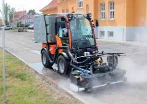 Pohon zařízení je hydraulický, voda se ohřívá spalováním nafty (dva hořáky), nádrž pro hořák má objem 105 litrů.