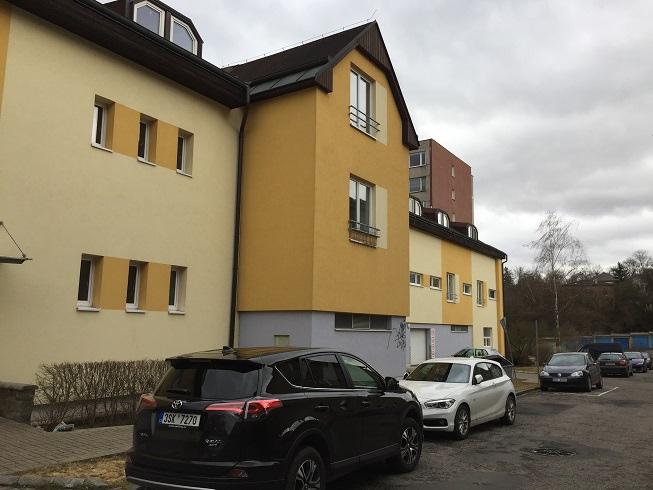 Anny Zinglové, Praha 10 - Strašnice, Černokostelecká 2020/20, insolvenční správkyně dlužníka DYNASPOL, a.s. GAVLAS Praha, Politických vězňů 21, 110 00 Praha 1, tel.