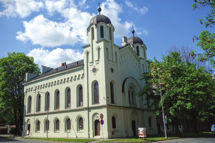 KRNOV / KRNÓW KRNOVSKÁ SYNAGOGA / SYNAGOGA W KRNOWIE Krnov, Soukenická 28, GPS: 50.0898161N, 17.7075044E razítko / razítko Krnovská synagoga byla postavena v letech 1871 1872.