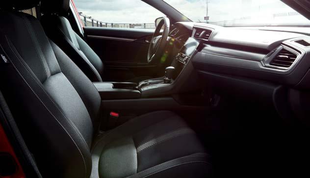 Největší objem zavazadelníku ve své třídě - 478 litrů Honda SENSING: Varování před čelní srážkou Systém pro zmírnění následků nehody Systém pro udržování v jízdním