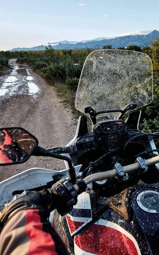21 22 SPECIFIKACE cb500x crf250 rally Motor Typ motoru Kapalinou chlazený čtyřtaktní řadový dvouválec Kapalinou chlazený čtyřtaktní jednoválec DOHC Zdvihový objem 471 cm 3 250 cm 3 Max.