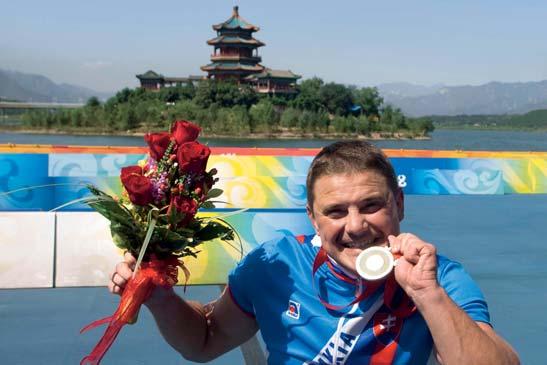 A určite by to pomohlo aj ostatným, ktorí si na prípravu a samotnú paralympiádu musia brať neplatené voľno v zamestnaní.