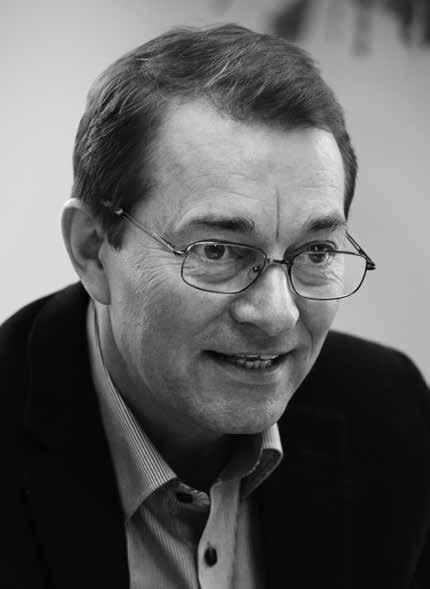 Vážené kolegyne, kolegovia, milí divadelníci, vzácni festivaloví hostia, milí diváci. Martinský festival divadiel na Slovensku Dotyky a spojenia otvára brány jubilejného 10. ročníka.
