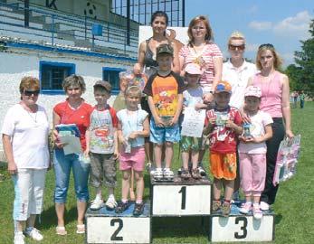 Pozíciu dvojky obhajoval v nedeľu na ODVIHORLATSKÉ oviny 200 m polohové preteky a celá výprava po doplávaní jeho rozplavby sa už tešila zo zisku striebornej medaily, no to sme ešte netušili, že jeho