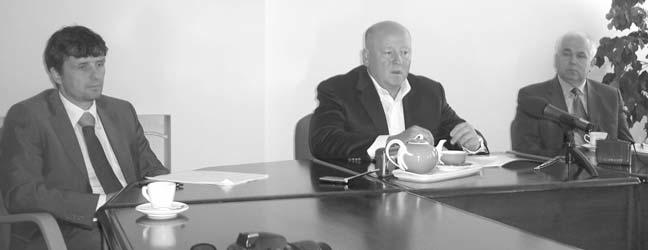 tlačovej konferencii, ktorú zvolal, aby veci Výrazný výpadok podielových daní, ktorý spôsobuje nenapĺňanie príjmových rozpočtov samospráv, vážne ohrozuje chod obcí a miest na Slovensku.