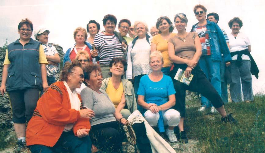 Po návrate k altánku bol podávaný vynikajúci guľáš. Pochvala patrí mužom z Brekova, ktorí ho navarili a postarali sa o dobrú náladu. Tá vládla v altánku napriek nepriaznivému počasiu.