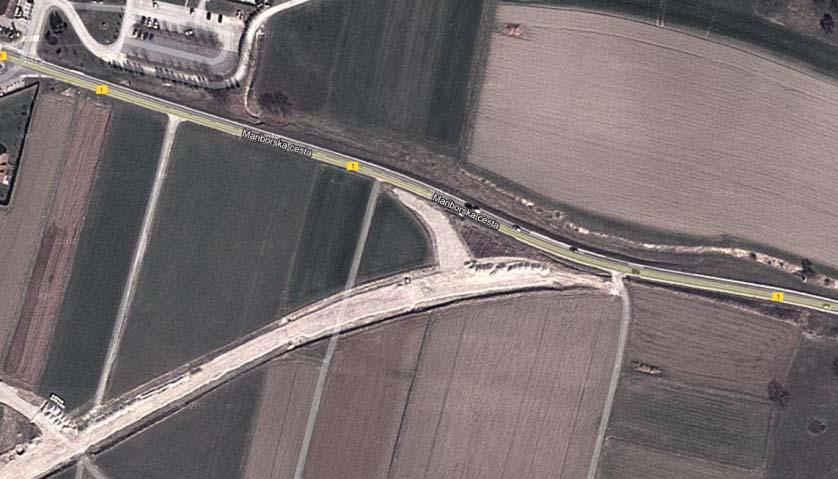 2.5 KRIŽIŠČE K16 TRIKRAKO»T«KRIŽIŠČE NA ZAČETKU OBVOZNICE MESTA RADLJE OB DRAVI Križišče K16 je klasično trikrako križišče, nahaja se na obvoznici mesta Radlje ob Dravi.