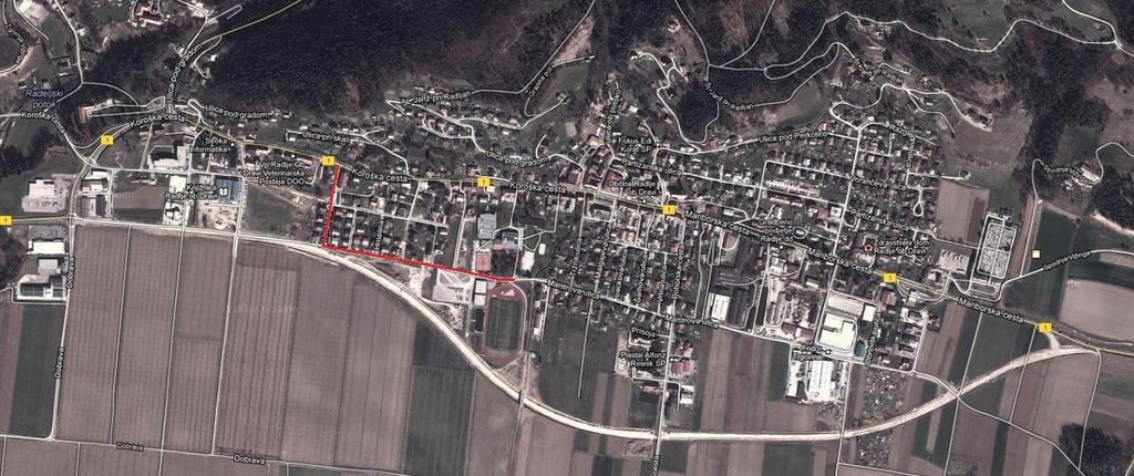 vozišče in s tem onemogoči normalen promet. Prav tako je kritično križanje z Maistrovo ulico. Križišče je slabo pregledno z vseh štirih krakov. Ulica je razsvetljena z neprimernimi lučmi.