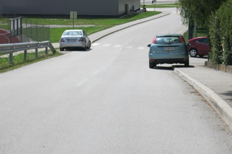 Slika 128: Nepravilno parkiranje 4.