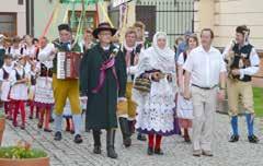 JINDŘICHOHRADECKÝ ZPRAVODAJ SPOLKY, ZÁJMOVÉ A VZDĚLÁVACÍ ORGANIZACE Jindřichův Hradec roztančí jubilejní ročník folklorního festivalu 22.