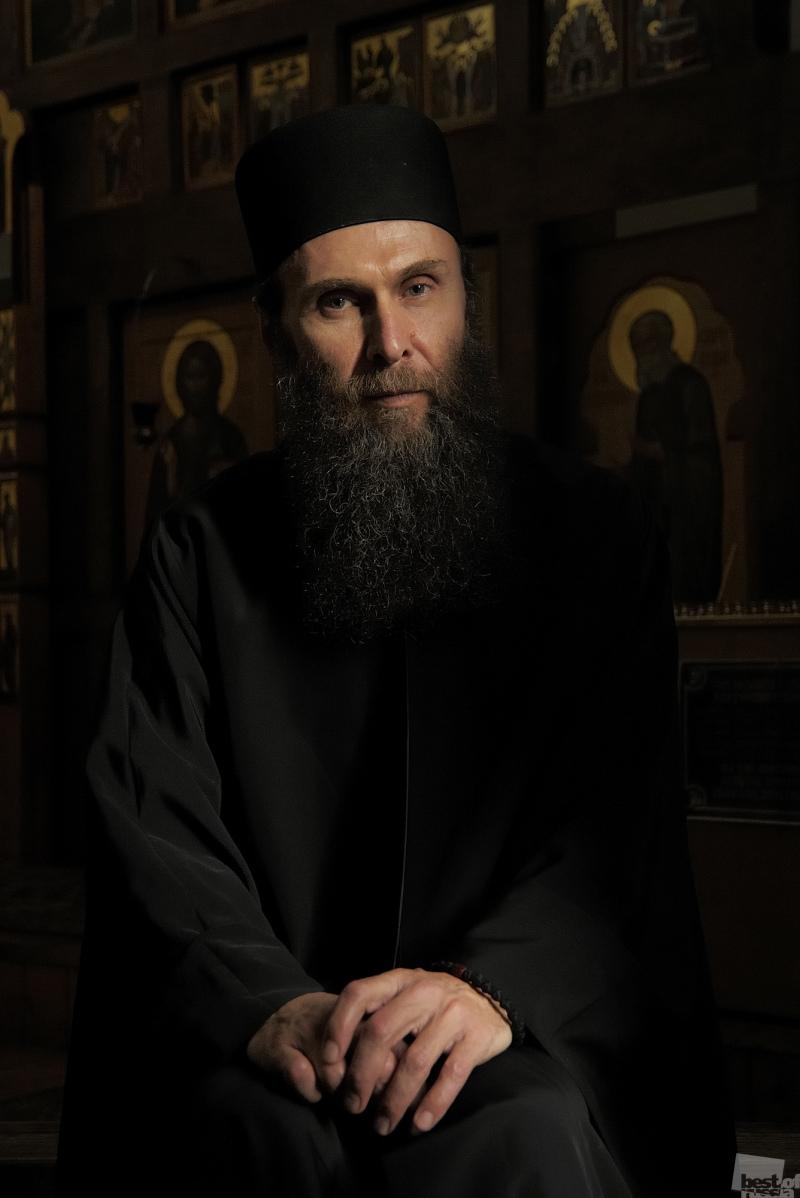 Tvorba otce Zinona přestavuje jednu z nejvýznamnějších kapitol v ikonomalbě poslední čtvrtiny 20. století.