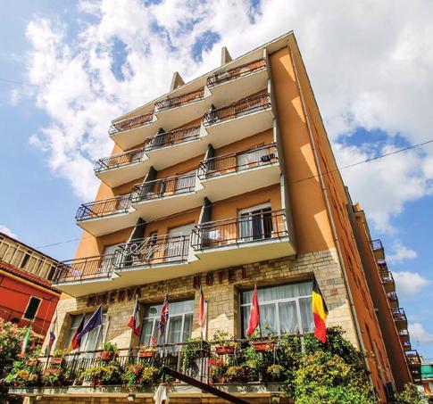 cz» residence RIVIR () Residence se nachází v klidné části městečka, cca 200 m od obchodů a cca 1,5 km od centra. Skládá se ze dvou budov, v jedné z nich je výtah.