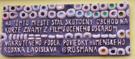 pripravený zaslúžila," vysve- pozviechať. Pretože ako píše: Keď ži- vznik publikácie sám autor. Knihu ho otca svojej knižky vybral práve Róberta Bezáka. Pokrstili ju suchým ľadovať.