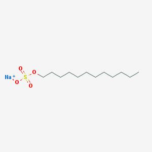 kokamidopropyl betain (Cocamidopropyl Betaine), který reaguje podle ph prostředí, buď za vzniku aniontu v zásaditém prostředí, nebo kationtu v kyselém.
