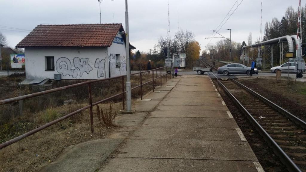 a poměrně znečištěné. Informační tabule zastávky je znázorněna na obrázku č.