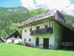 Občina Vključeni v več turističnih projektov V okviru evropskega projekta Brezmejna doživetja narave sta pravkar izšla Planinska karta Občine Preddvor in Vodnik po Občini Preddvor, slednji v