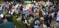 kapacita 150 míst - zahrada k pořádání garden party, barbecue, k relaxaci i odpočinku v zahradě je k dispozici krytý vyhřívaný bazén Bar velký výběr alkoholických i nealkoholických nápojů Dopravní