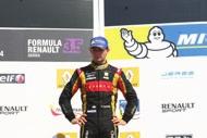 AUTOMOBILOVÉ ZÁVODY Tým LOTUS PREZENTACE PARTNERA V RÁMCI SERIÁLU FORMULA 3.