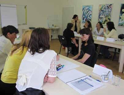Contribuie la schimbare: Femei tinere în cariere politice Beneficiar: Societatea Română pentru Educaţie Permanentă AKLUB - Centrum vzdělávání a poradenství, Krnov, Republica Cehă Centrul pentru Femei