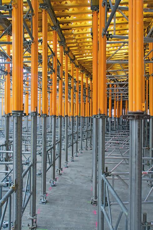 uspořádání a křížení nosníků umožňuje snadné přizpůsobení systému MULTIFLEX jakémukoliv