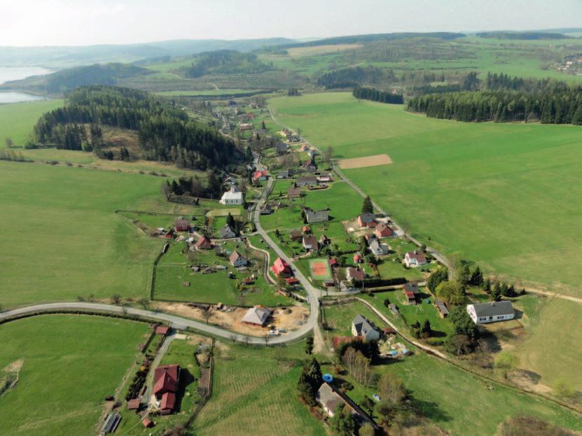 plachetnicích či malých plavidlech. www.slezska-harta.cz Velký Roudný Kopec Velký Roudný se tyčí nad obcí Roudno a hladinou Slezské Harty. Jedná o nejvyšší sopku Nízkého Jeseníku.