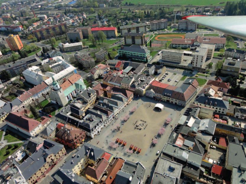 Uhlířský vrch Asi dva kilometry jihozápadně od města Bruntálu se nachází Uhlířský vrch, jedna z nejmladších vyhaslých sopek na území České republiky.