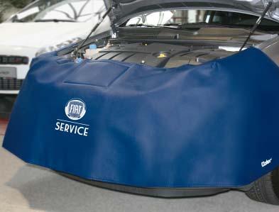 Postranní ochranné potahy pro FIAT obj. č. D-FI 90 Postranní ochranné potahy chrání přední blatníky všech modelů FIAT proti poškození a znečištění během opravy a údržby.